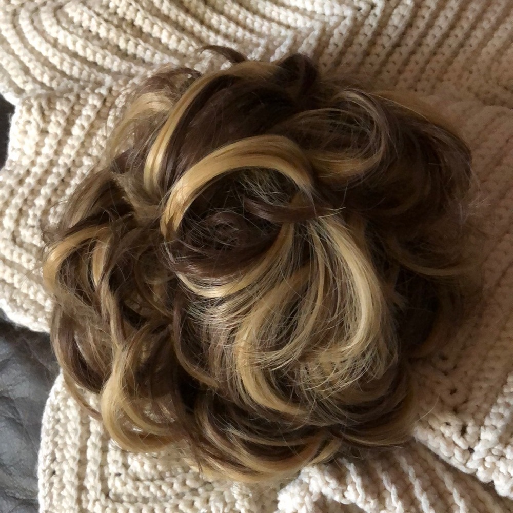 Messy bun